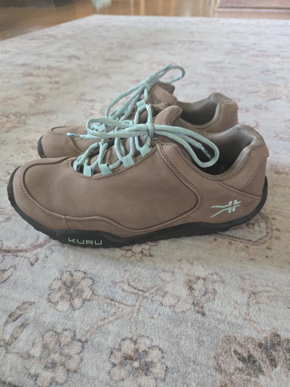 KURU Chicane Hiking Shoes Womens 8.5, Great Pre-owned, Outdoors, Comfort